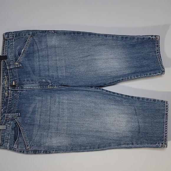 OLD Navy Classic Rise Denim Bermuda Shorts - Picture 1 of 8